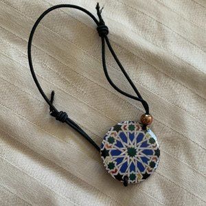 Adjustable Bracelet With Glass Pendant